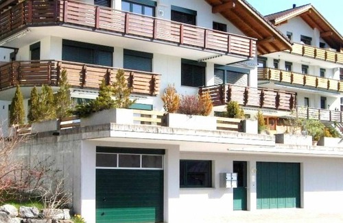 Amden Apartment | Cosy apartment for 4 people with WIFI, TV, balcony and parking
