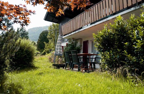 Amden Apartment | Cosy apartment for 4 people with WIFI, TV, balcony, pets allowed and parking