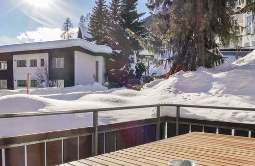 Davos Apartment | Cosy apartment for 4 people with WIFI, TV, terrace, panoramic view and parking