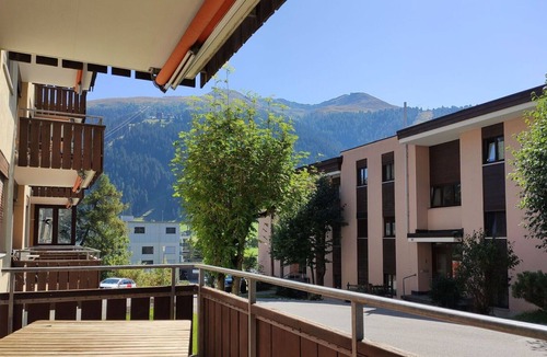 Davos Apartment | Cosy apartment for 4 people with WIFI, TV, terrace, panoramic view and parking