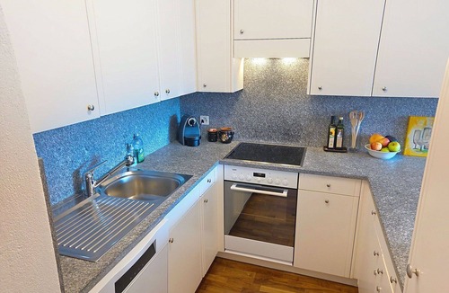 Salouf Apartment | Cosy apartment for 4 people with WIFI, pool, TV, balcony, pets allowed and panoramic view