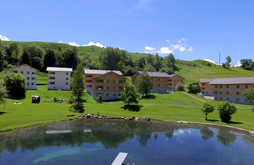 Tavanasa Apartment | Cosy apartment for 4 people with pool, WIFI, hot tub, TV, patio and panoramic view