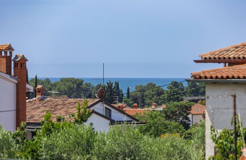 Novigrad Apartment | Cosy apartment for 4 people with A/C, WIFI, TV and terrace