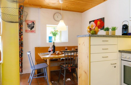Capriasca Apartment | Cosy apartment for 5 guests with pool, WIFI, TV, patio, pets allowed and panoramic view
