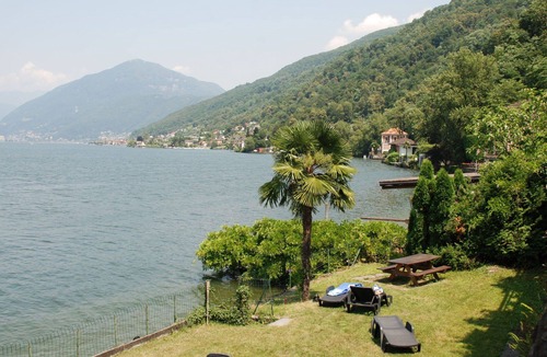 Tremona Apartment | Cosy apartment for 6 guests with WIFI, TV, terrace, pets allowed, panoramic view and parking