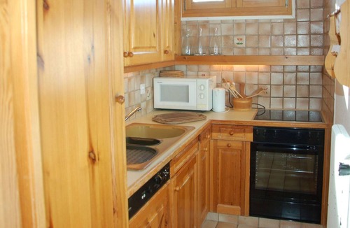Villars-sur-Ollon Apartment | Cosy apartment for 6 guests with WIFI, TV, balcony, pets allowed and parking