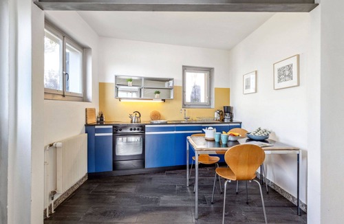 Muralto Apartment | Cosy apartment for 6 people with WIFI and balcony