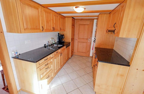 Lenk Apartment | Cosy apartment for 8 people with WIFI