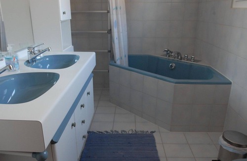 Adelboden Apartment | Cosy apartment for 8 people with WIFI, balcony and pets allowed