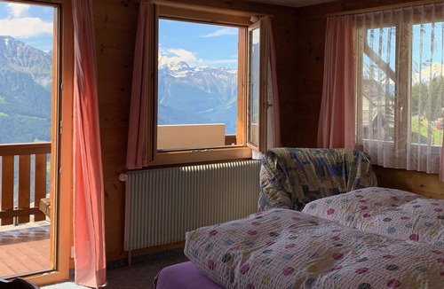 Bettmeralp Apartment | Cosy apartment for 4 guests with WIFI, TV and balcony