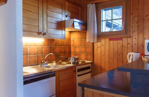 Champoussin Apartment | Cosy apartment for 4 people with WIFI, balcony and panoramic view