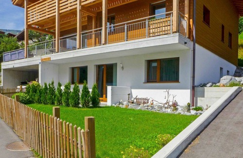 Grindelwald Apartment | Cosy apartment for 4 people with WIFI, TV, patio and parking