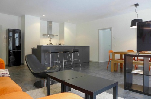 Central Interlaken Apartment | Cosy apartment for 4 guests with WIFI, TV, balcony and panoramic view