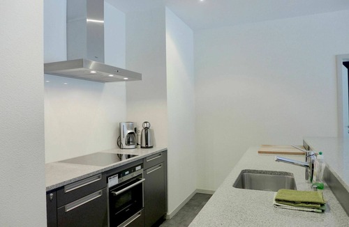 Central Interlaken Apartment | Cosy apartment for 4 guests with WIFI, TV, balcony and panoramic view