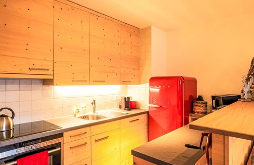 Granges Apartment | Cosy apartment for 4 people with WIFI, pool and balcony