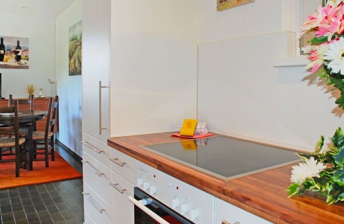 San Nazzaro Apartment | Cosy apartment for 5 guests with pool, WIFI, TV, patio, pets allowed and panoramic view