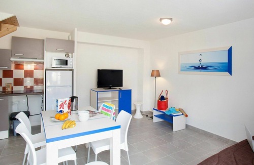 Auberville Apartment | Cosy apartment for 6 guests with WIFI, TV, terrace, pets allowed and parking