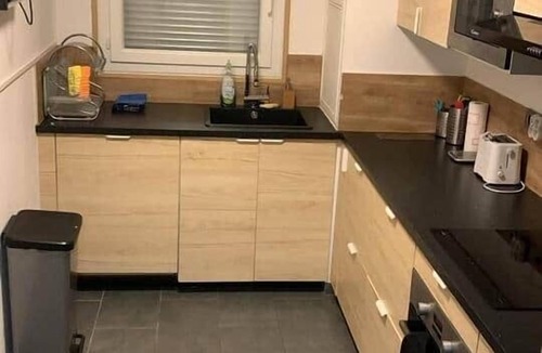 L'Hay-les-Roses Apartment | Cosy apartment + garden 10 min from Paris
