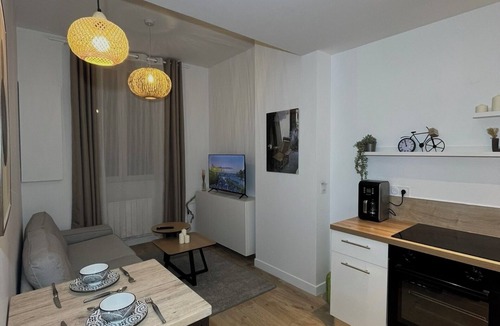 Tarare Apartment | Cosy apartment