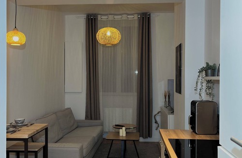 Tarare Apartment | Cosy apartment