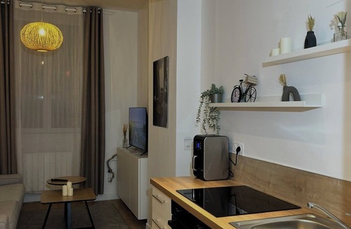 Tarare Apartment | Cosy apartment