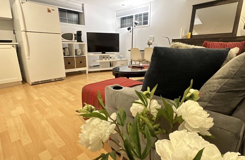 Pierrefonds-Roxboro Apartment | Cosy Apartment house
