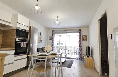 Saint-Sylvestre Apartment | Cosy Apartment In A Green Setting -Nice
