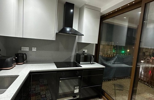 Loxford Apartment | Cosy Apartment in Ilford Lane