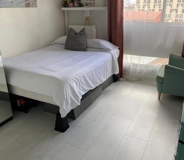 Quartier des Grandes-Carrieres Apartment | Cosy Apartment in Paris - Buttes Montmartre