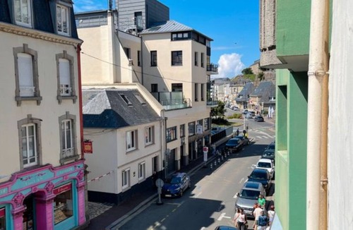 Granville Apartment | Cosy apartment in the center of Granville, 200 meters from the beach Plat Gousset/piscine