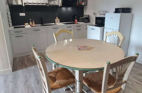 Pleaux Apartment | Cosy apartment in the heart of a lively village classified as a "petite cité de caractère".