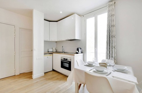 18th Arrondissement Apartment | Cosy apartment- Montmartre