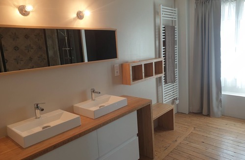 Laval Apartment | Cosy apartment overlooking the Mayenne river