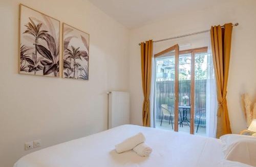 Montevrain Apartment | Cosy Apartment - Parking, Garden,10mn from Disneyland!