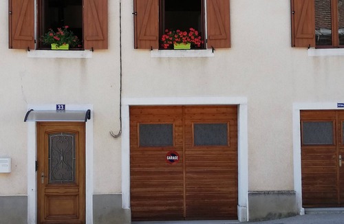 Paroisse des Monts de Bienne Apartment | Cosy apartment - Village center, Longchaumois (Parc naturel du Haut-Jura)