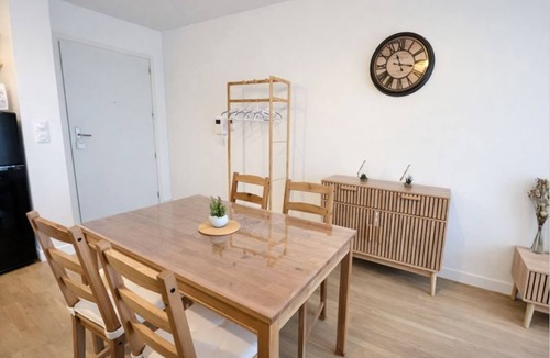 Ronchin Apartment | Cosy apartment with balcony 15 minutes from Lille