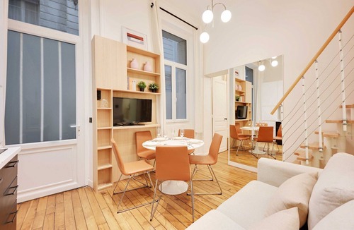 Quartier de l'Ecole-Militaire Apartment | Cosy Appart 5P/1BR – Tour Eiffel -