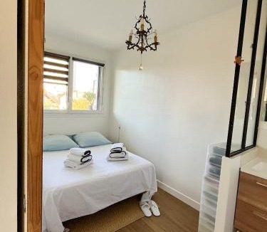 Quartier du Vieux-Pont - Sainte-Genevieve Apartment | Cosy appartement 2P-proche de Paris