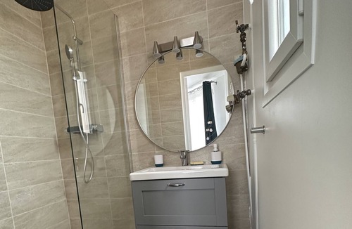 Gennevilliers Condo | Cosy Appartement Près de Paris et du Métro
