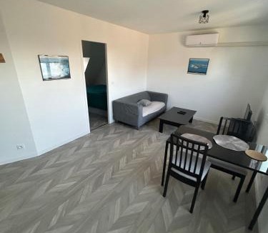 Miniac-Morvan Apartment | Cosy appartement
