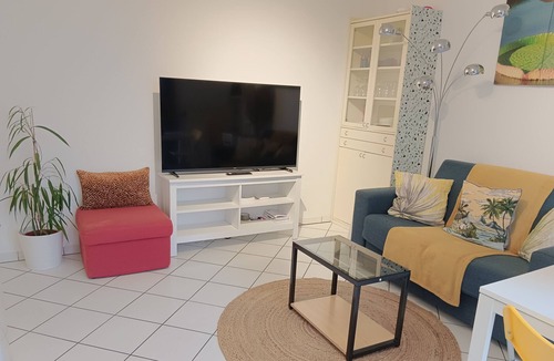 Trappes Apartment | Cosy Appartement