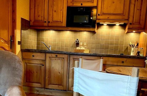 Le Praz Apartment | Cosy Apt For 4 In Courchevel