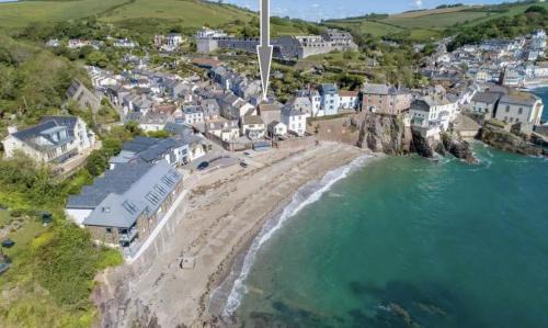 Cawsand House | Cosy Beach Cottage - Cawsand