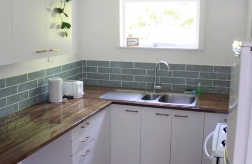 Paekakariki House | Cosy Beach Cottage