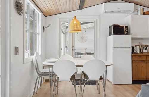 Næsby Strand House | Cosy beachfront holiday home for families