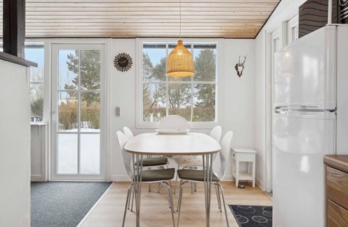 Næsby Strand House | Cosy beachfront holiday home for families