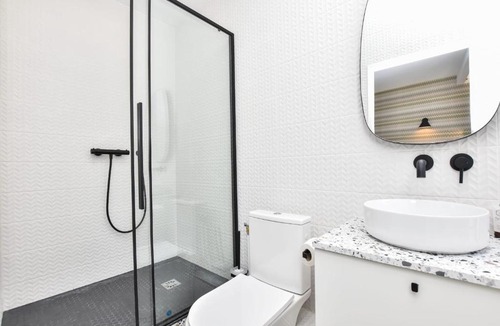 Quartier de Javel Apartment | Cosy bedroom - Tour Eiffel Champs de Mars