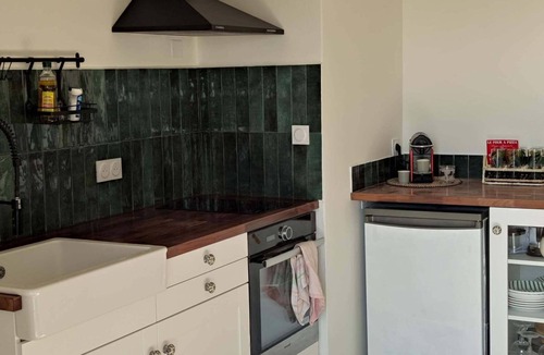 Chateauneuf-de-Gadagne Apartment | Cosy, bright apartment overlooking the Luberon