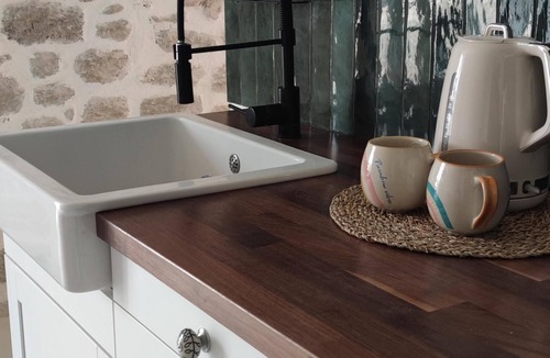 Chateauneuf-de-Gadagne Apartment | Cosy, bright apartment overlooking the Luberon