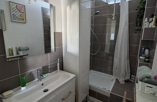Blancarde Apartment | Cosy, bright T2 apartment with lovely view of Notre-Dame de la Garde.